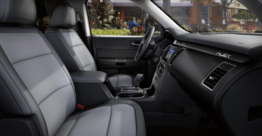  Ford Flex Titanium 2011 года  (фото 39 из 61)
